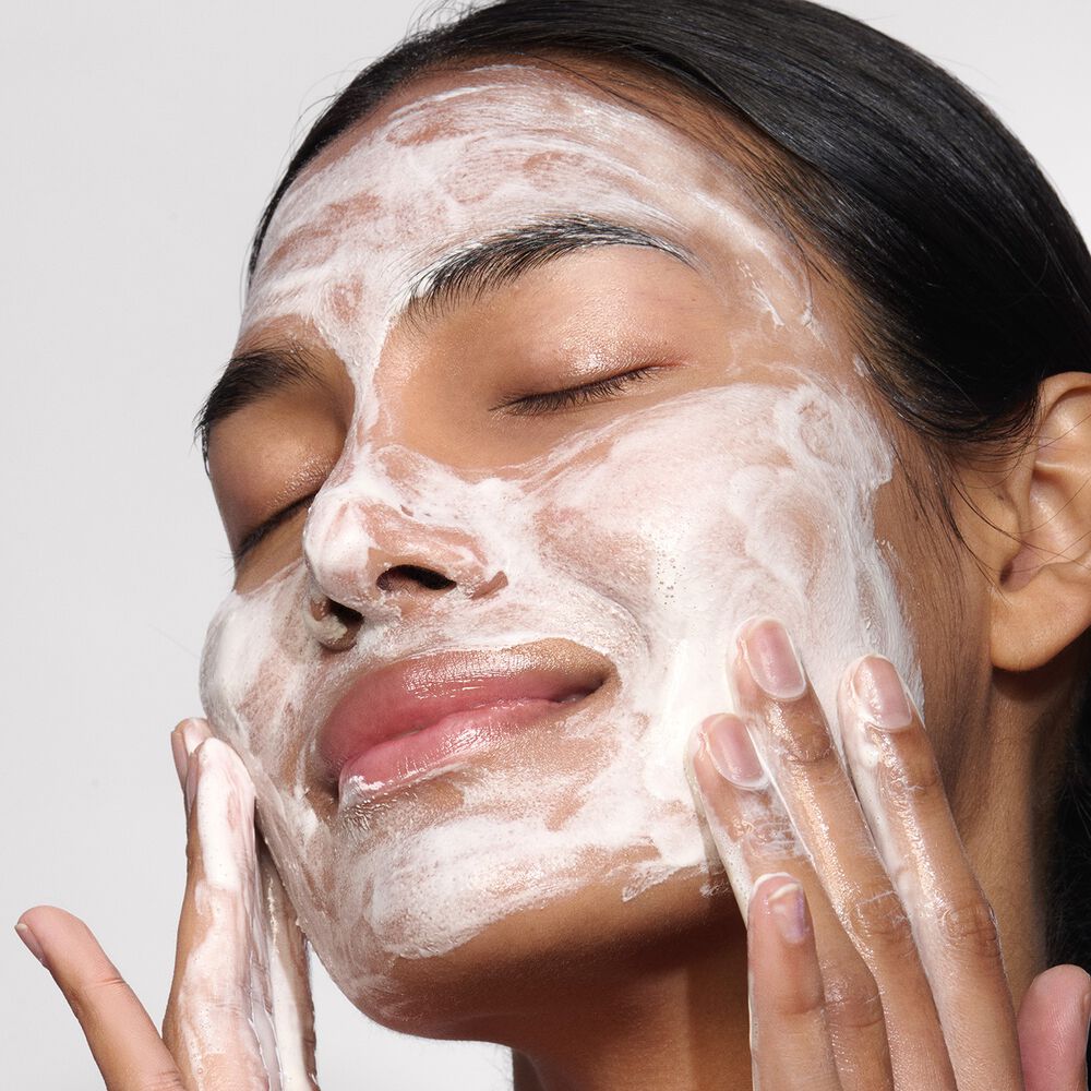 Hydrating Gentle Foaming Face Cleanser for Normal to Dry Skin